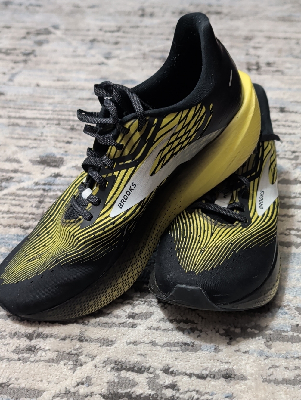 Brooks Hyperion Max Running Shoes